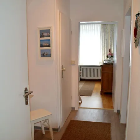Flurstrasse - Og Rechts * Wyk auf Foehr