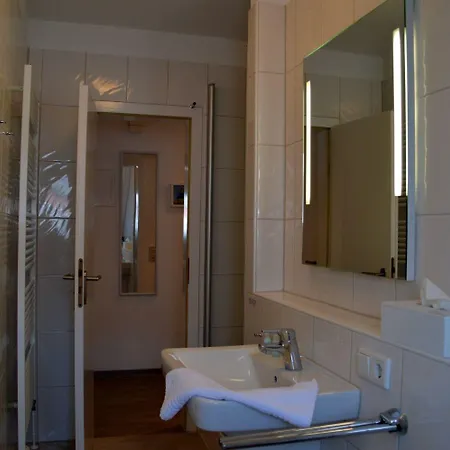 Flurstrasse - Og Rechts Apartment *